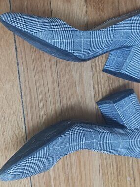Nine West grey and white plaid block heel pumps